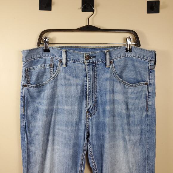 Levi's 505 Regular Fit Men's Jeans Light Wash Size 36x30 - Picture 3 of 11